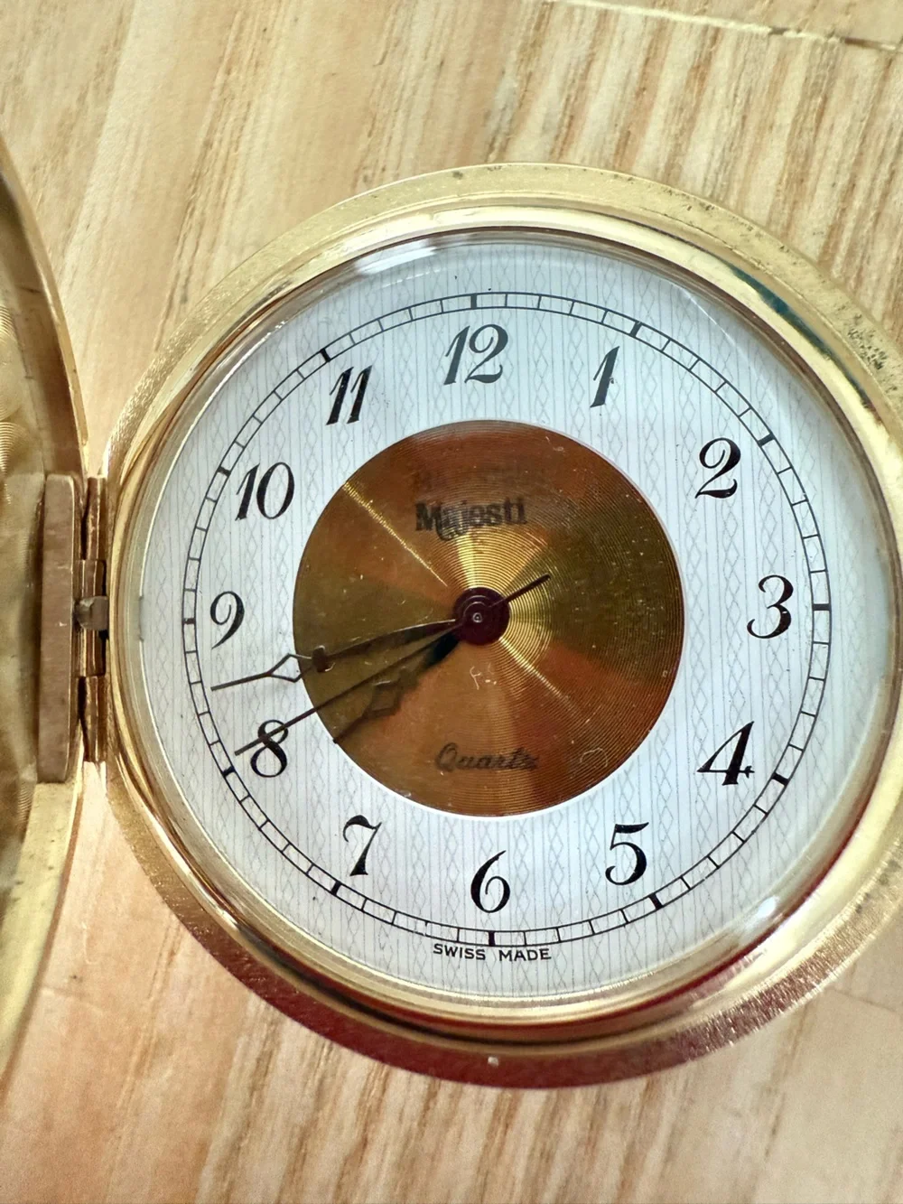Majesti gold tone black pocket watch NEW BATTERY